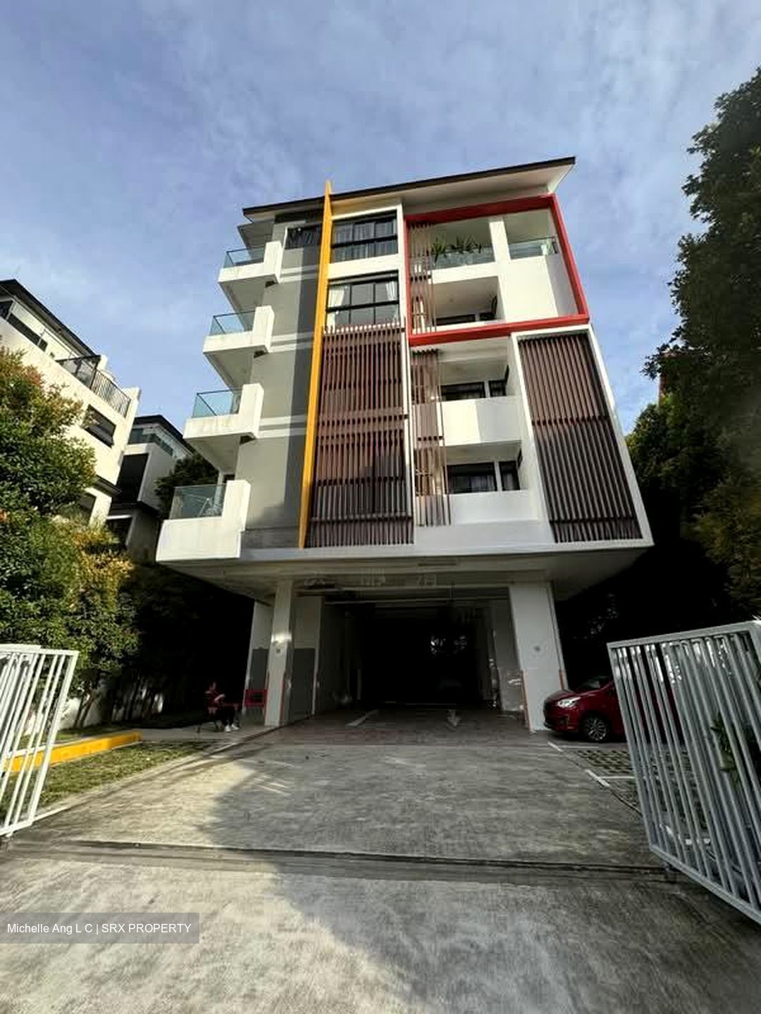 Sunstone Residences (D14), Apartment #559108401